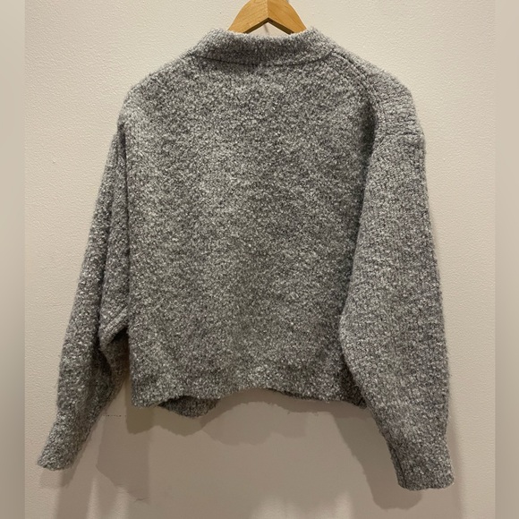 Le Bon Shoppe Elise Sweater in Heather Grey - Picture 4 of 6